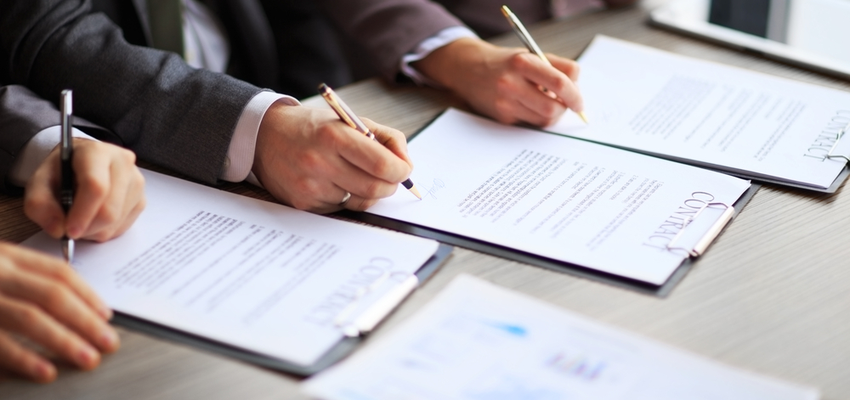 LT Construction bags large contracts in Philippines and Saudi Arabia business-contract_shutterstock