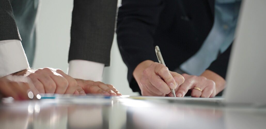 NesmaKent将领导阿美能源倡议 contract_Shutterstock_2307942551