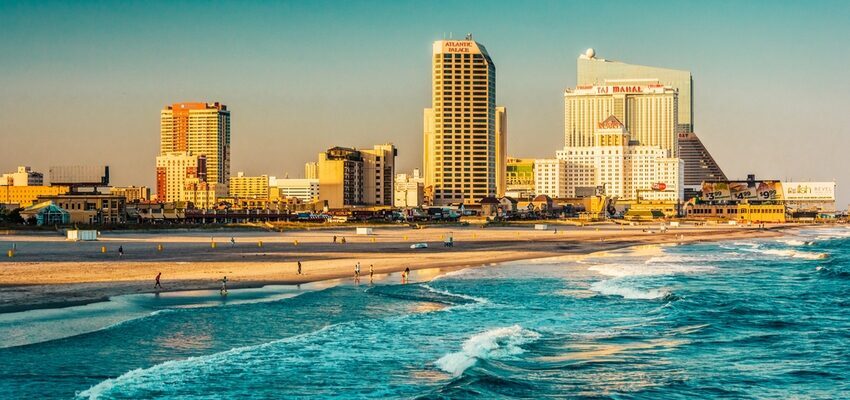 Underwater power cable to connect New Jersey and Delaware