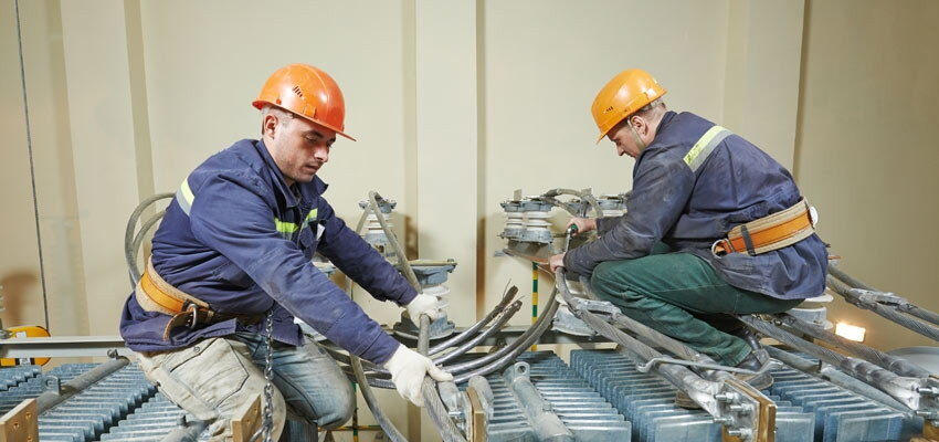 Inspection of Cleveland Utilities’ transformers reveals equipment deterioration e3ae2e8b288489c1fc189dc8b5a1fd9d