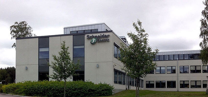 Schneider to restructure its substation production in France f05fb917688a7bdfaba8ede178c926e3