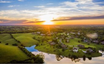 kentucky_Shutterstock_2277813051
