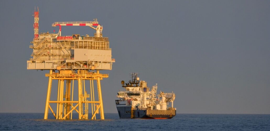 HSM Offshore Energy to build East Anglia II substation offshore substation_Shutterstock_2614002425