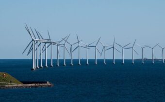 offshore turbines_Shutterstock_1112060987