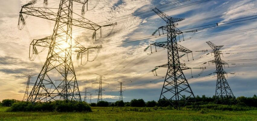 Wataynikaneyap电力公司达到了一个重要的里程碑 power transmission milestone Wataynikaneyap Power