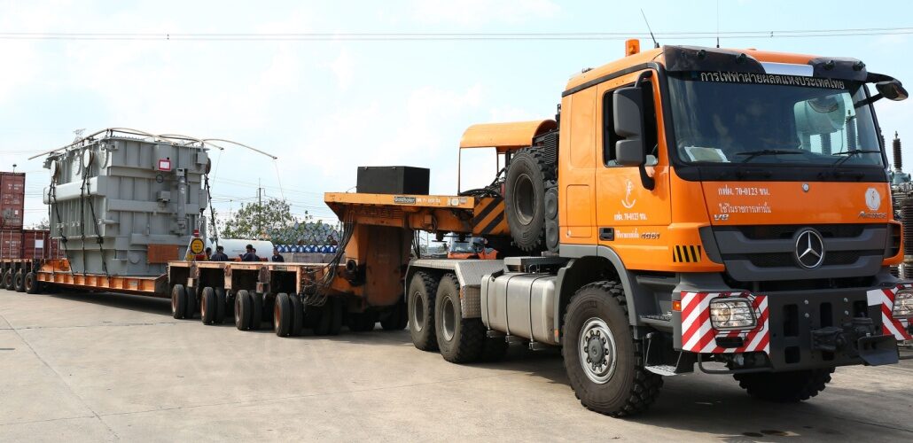 171 t transformer begins 1000 km journey transformer transport_Shutterstock_432989680