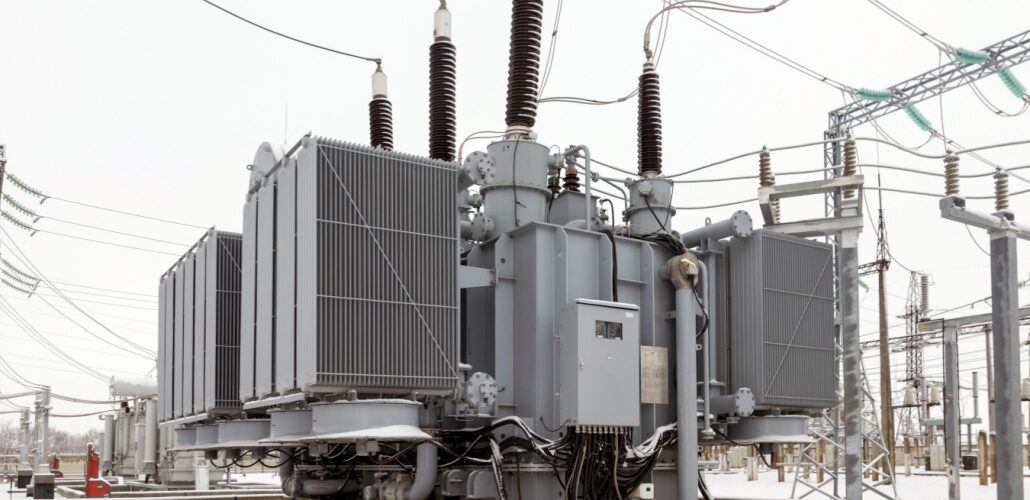 印尼最大的变压器成功安装 transformer_Shutterstock_2121075749