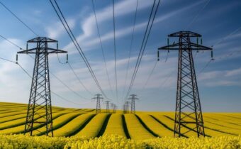 Grain Belt Express awards $1.7 B in contracts transmission line_Shutterstock_2624360585