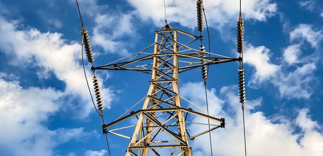 Hitachi Energy to build 950 km transmission system in India transmission tower
